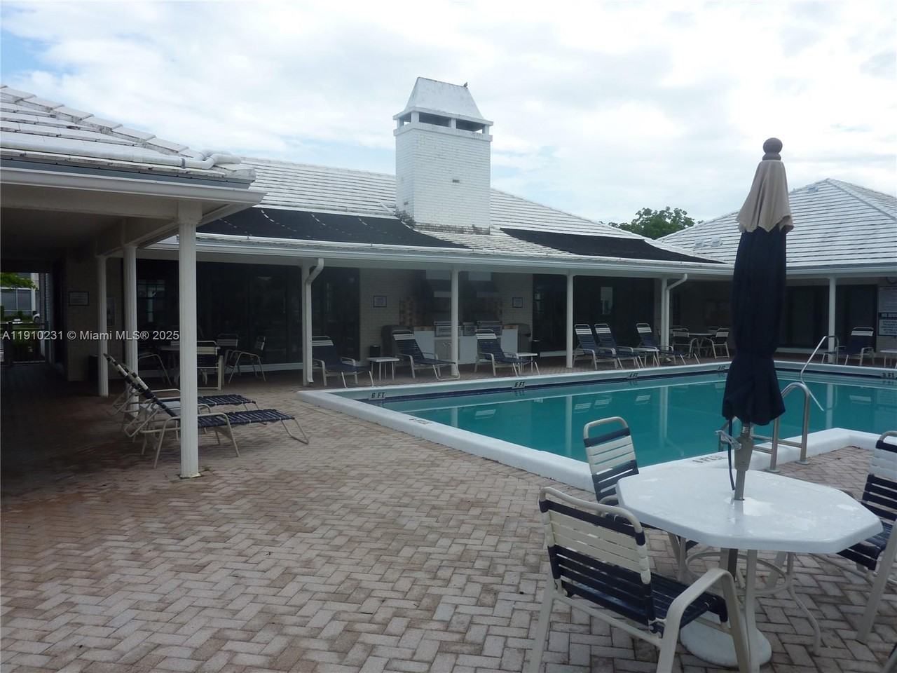 180 Cypress Club Dr #180-834 - Photo 4 of 50