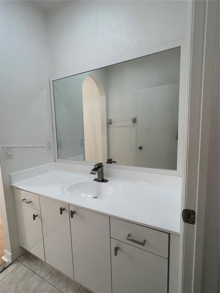 9422 Sw 162nd Path #9422 - Photo 3 of 15