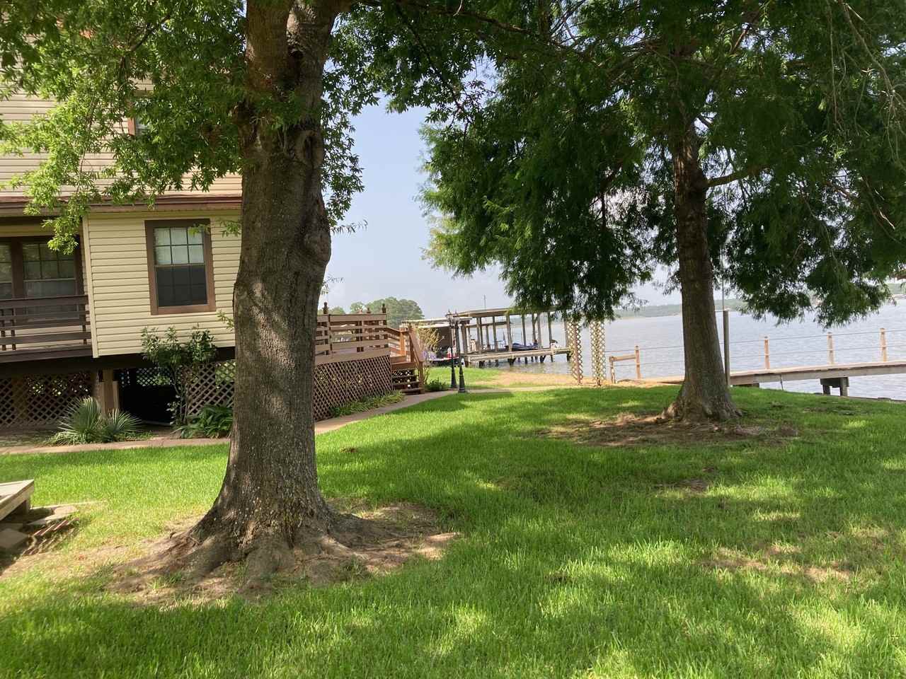 554 Harbor Dr #554 - Photo 3 of 32