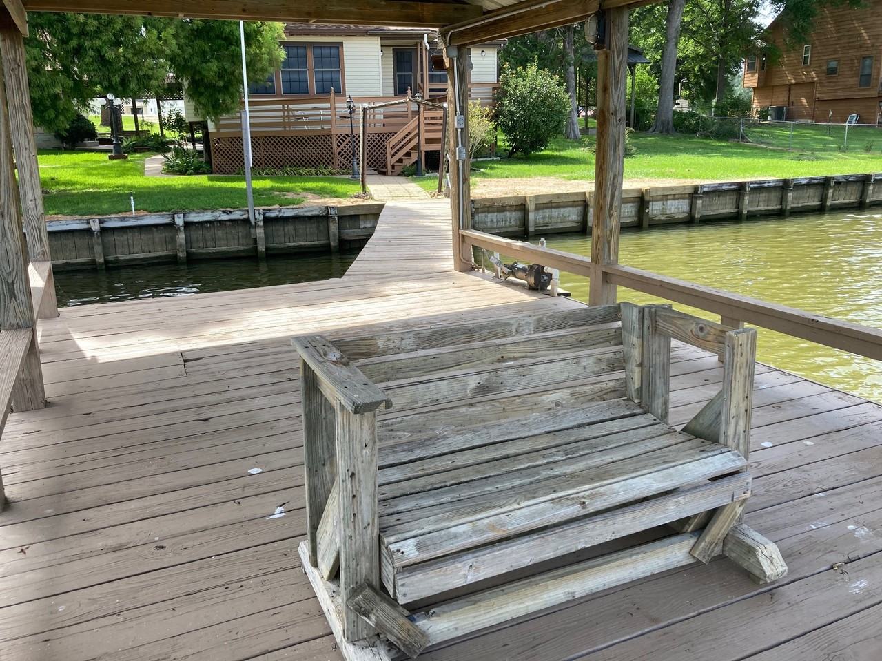 554 Harbor Dr #554 - Photo 4 of 32