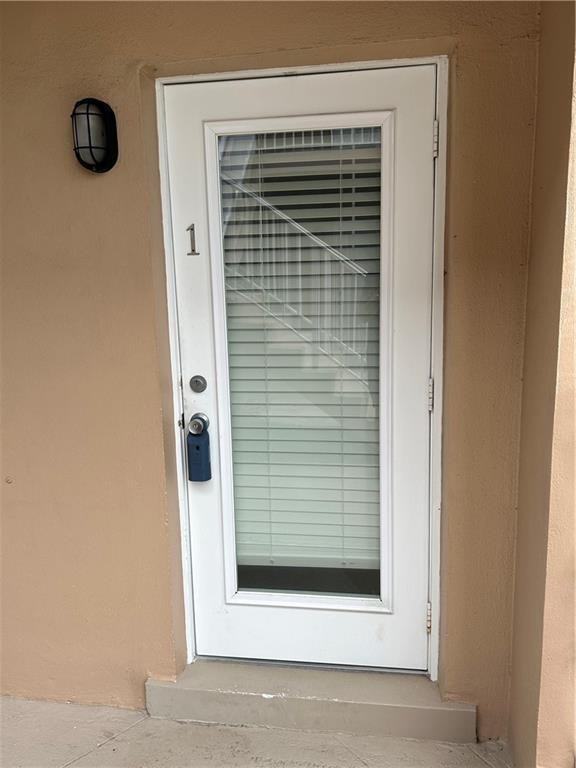 2737 Ne 28th St #27371W - Photo 2 of 16