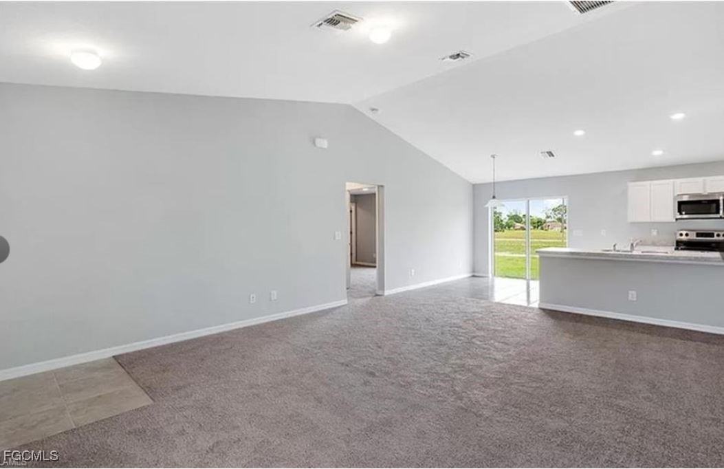 4023 Ne 23rd Pl #4023 - Photo 6 of 15