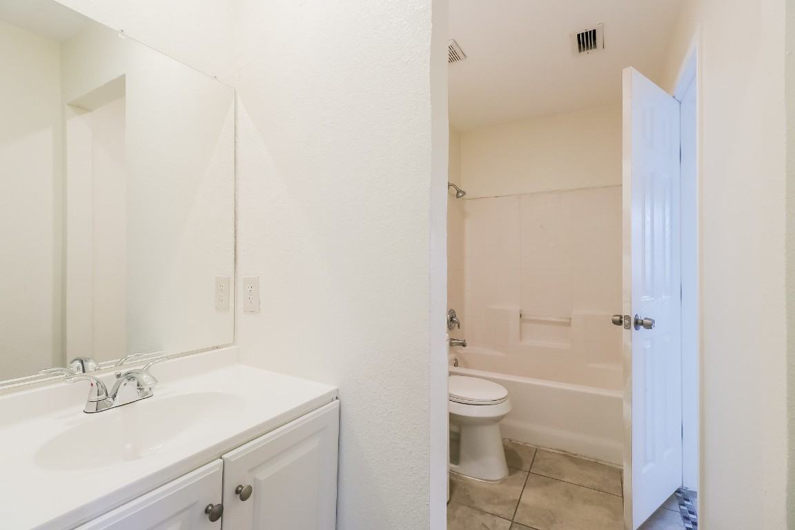 11612 Gemmer St #11612 - Photo 4 of 15