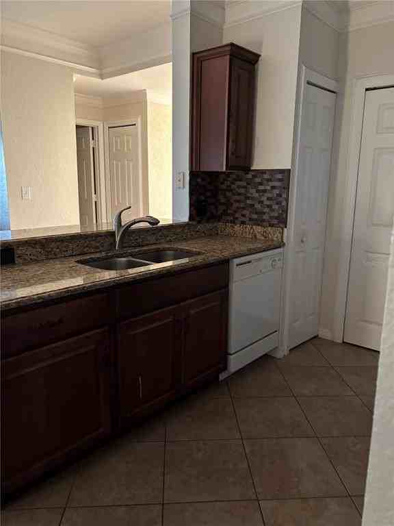 5463 Vineland Road #5463-5306 - Photo 4 of 38