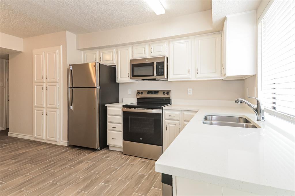 2718 Holy Cross Ln #2718 - Photo 3 of 16