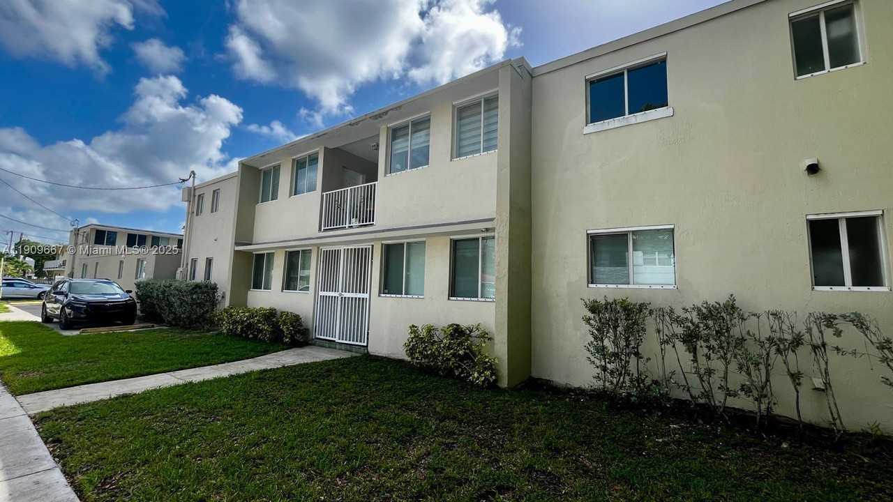 695 Southwest 11th Street