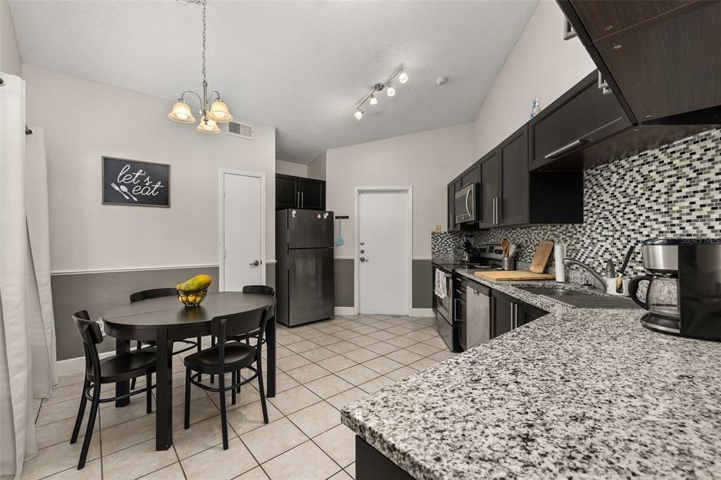 3045 Bloomsbury Drive #3045 - Photo 2 of 30