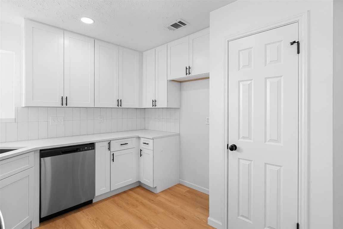 16307 Essex Cv #16307 - Photo 2 of 38