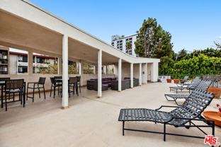 960 Larrabee Street - Photo 1 of 1