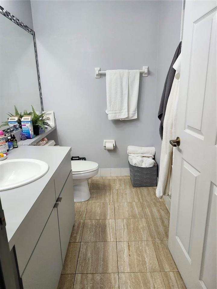 9805 Northwest 52nd Street