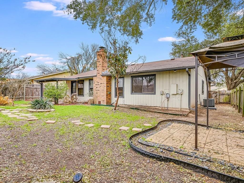 10406 Macmora Rd #10406 - Photo 5 of 9