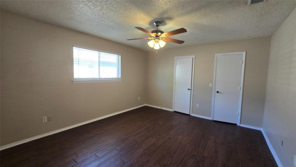 2318 Glen Forest Ln #2318 - Photo 2 of 15