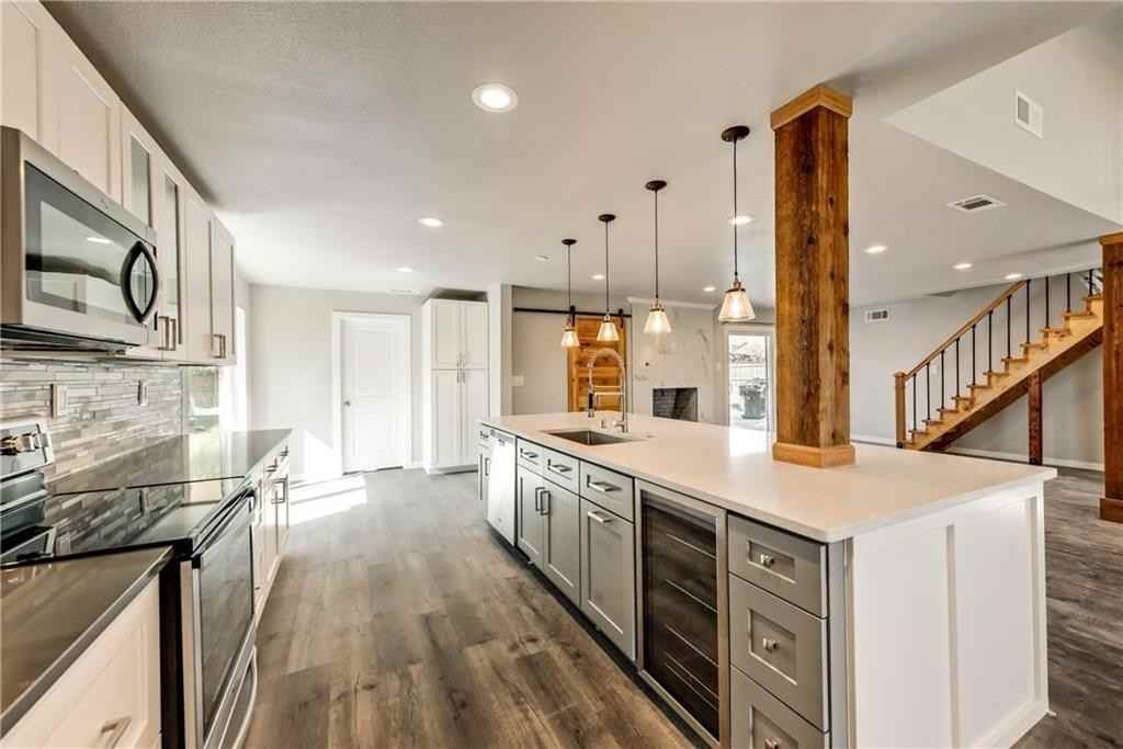 10216 Carry Back Cir #10216 - Photo 2 of 28