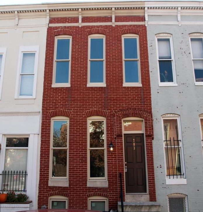 703 Portland St - Photo 4 of 15