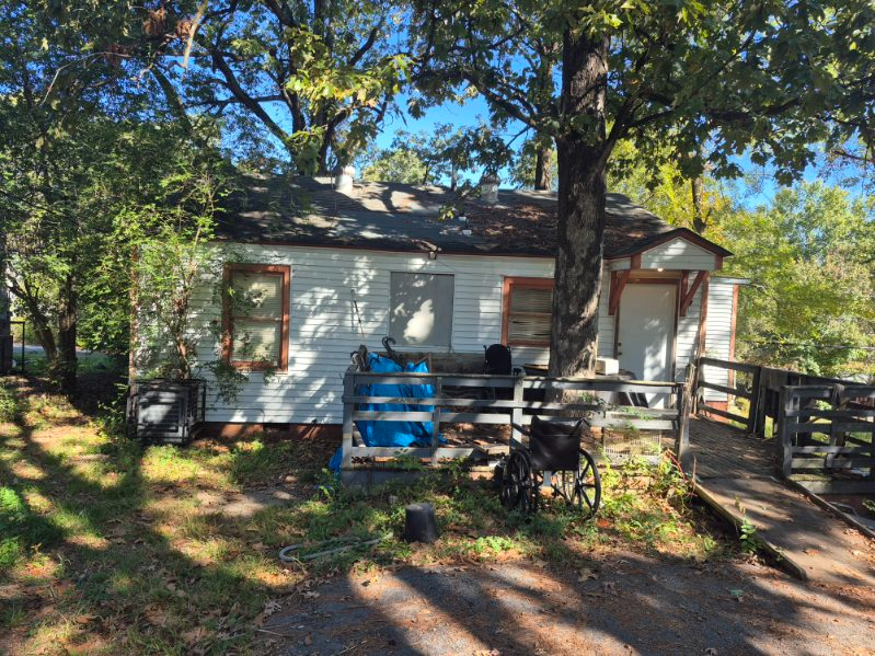 5107 W 22nd St - Photo 2 of 17