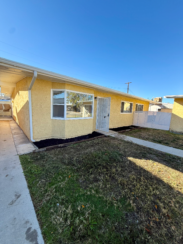 1120 West Avenue H 4 #A - Photo 3 of 19