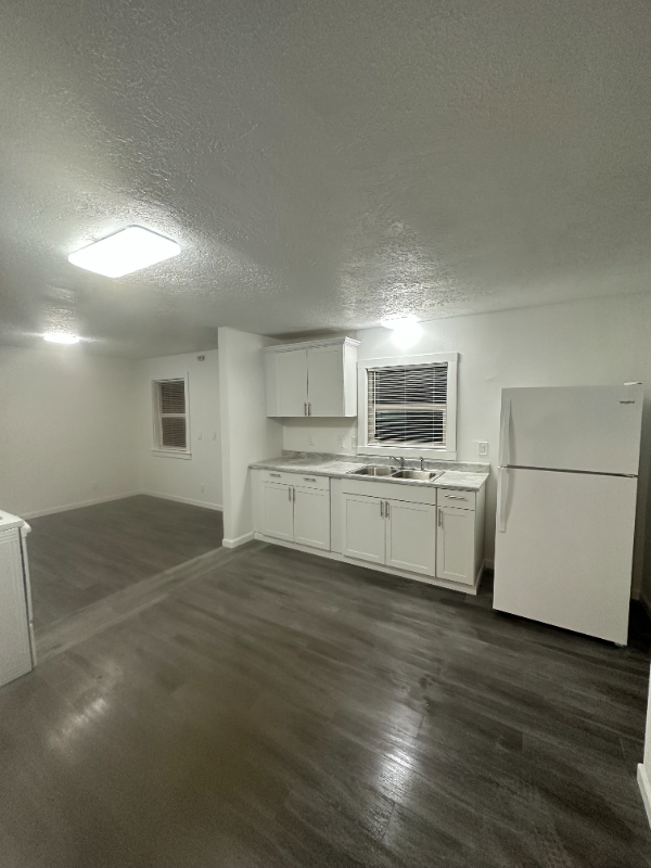 4975 Breanna Ln Ne - Photo 4 of 15