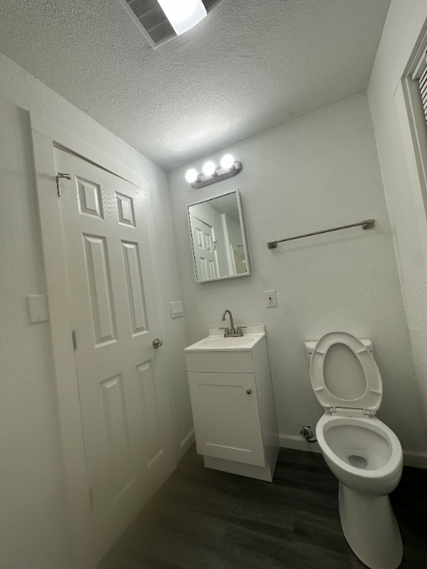 4975 Breanna Ln Ne - Photo 6 of 15