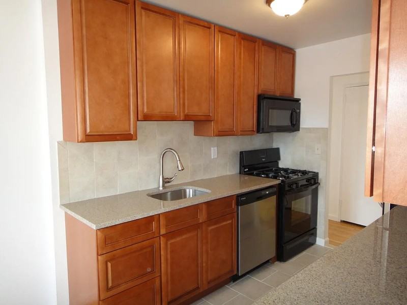 119 Fisher Ave - Photo 4 of 4