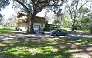 featured image of 5915 Oakmont Lane