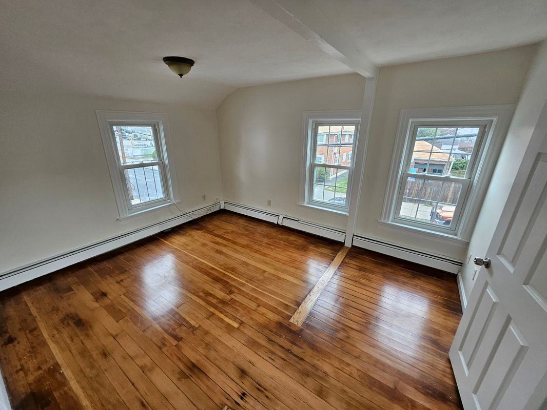 31 Norton Street ##2 - Photo 6 of 8