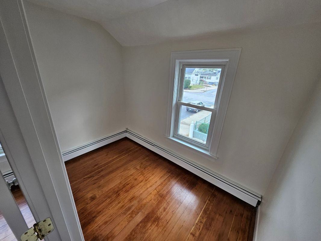 31 Norton Street ##2 - Photo 7 of 8