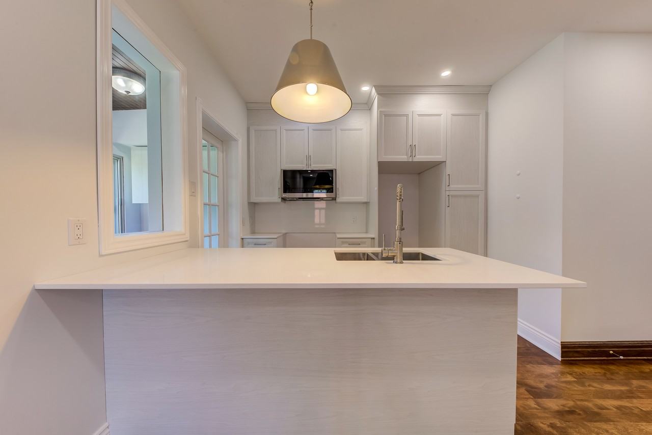 4429 Avenue Girouard - Photo 4 of 23