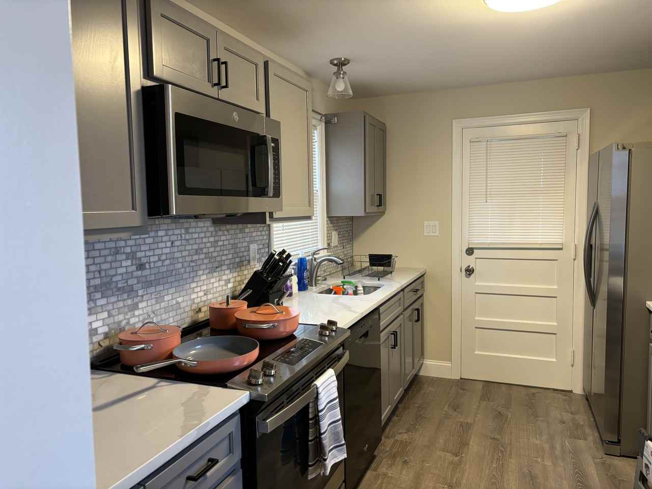 300 Dyer St #NA - Photo 6 of 19