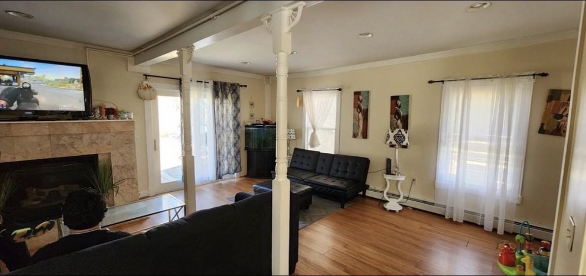 92 Arlington St #1 - Photo 6 of 9