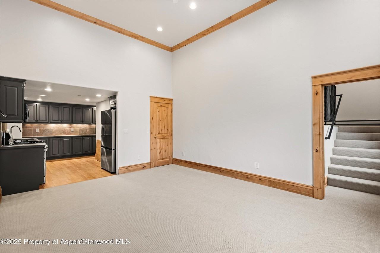 33 Pitkin Mesa Drive #37 - Photo 4 of 14