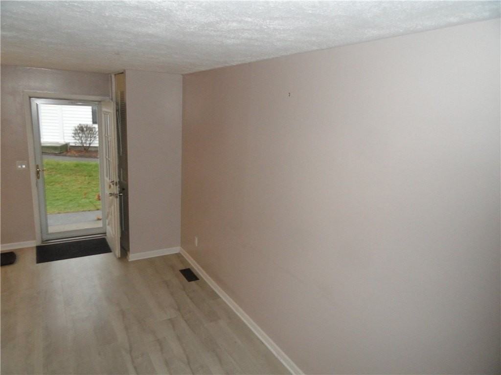 20 Eagle Ln - Photo 6 of 25