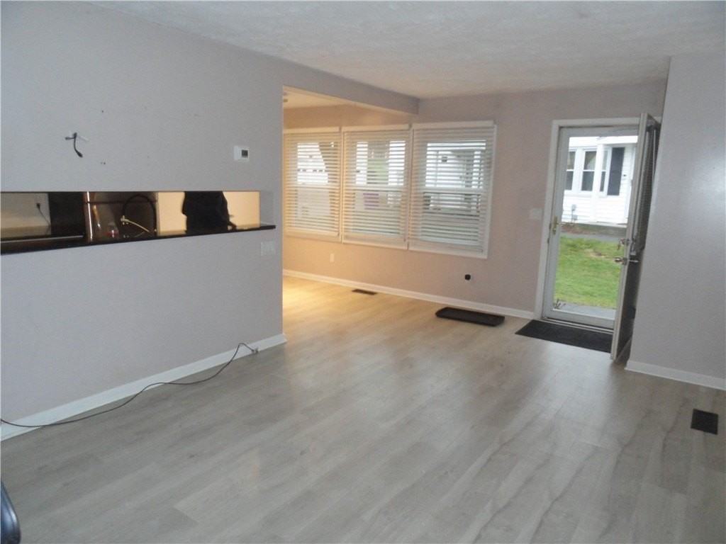 20 Eagle Ln - Photo 7 of 25