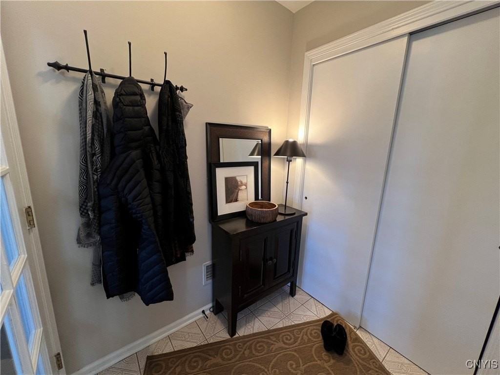 191 Summerhaven Dr S - Photo 2 of 20