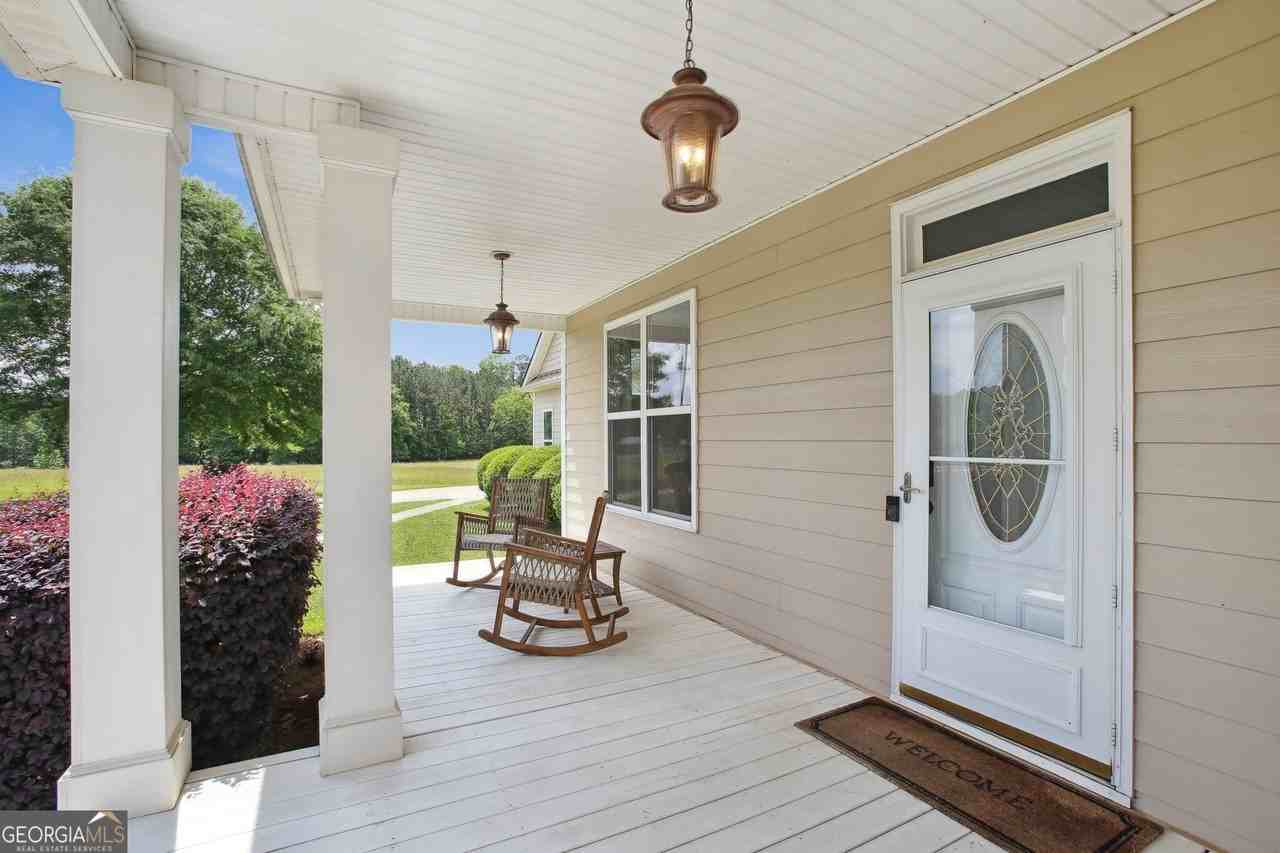 524 Forrest Avenue - Photo 4 of 30