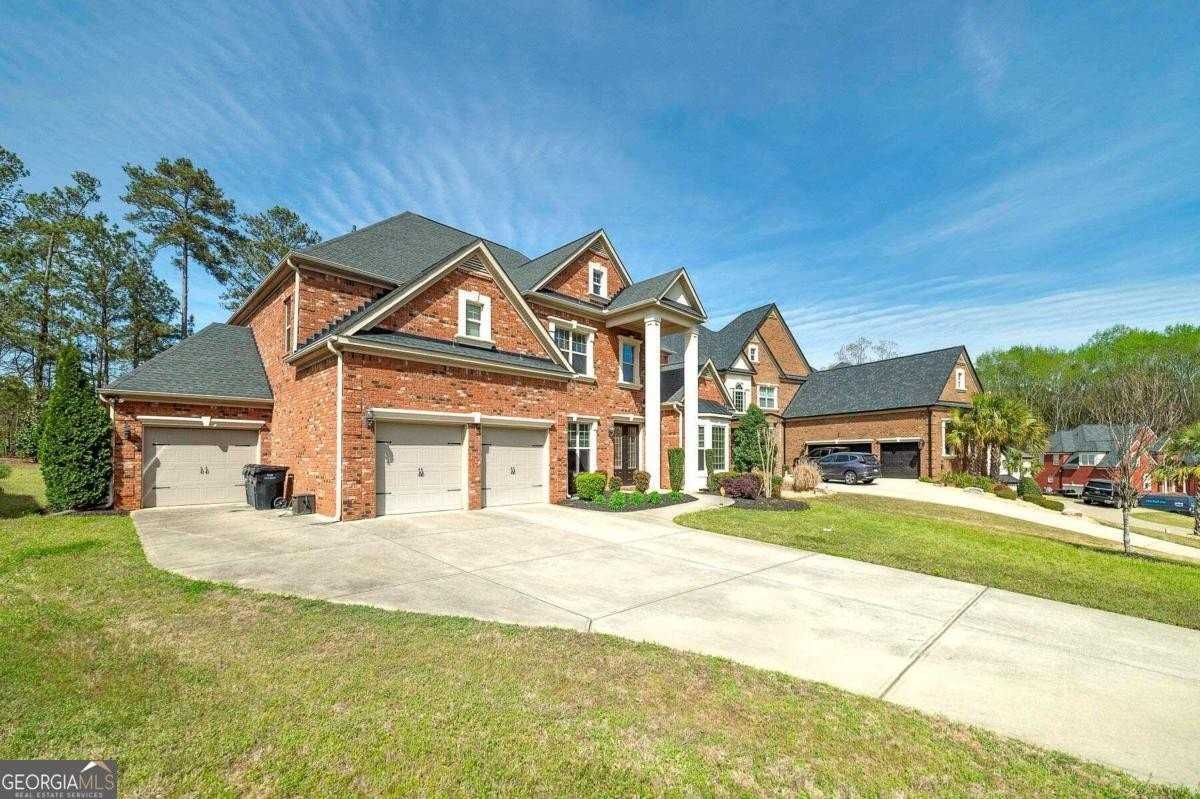 344 Langshire Drive - Photo 2 of 37