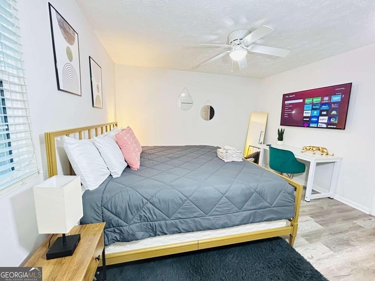 636 Sandys Ln Se - Photo 4 of 15