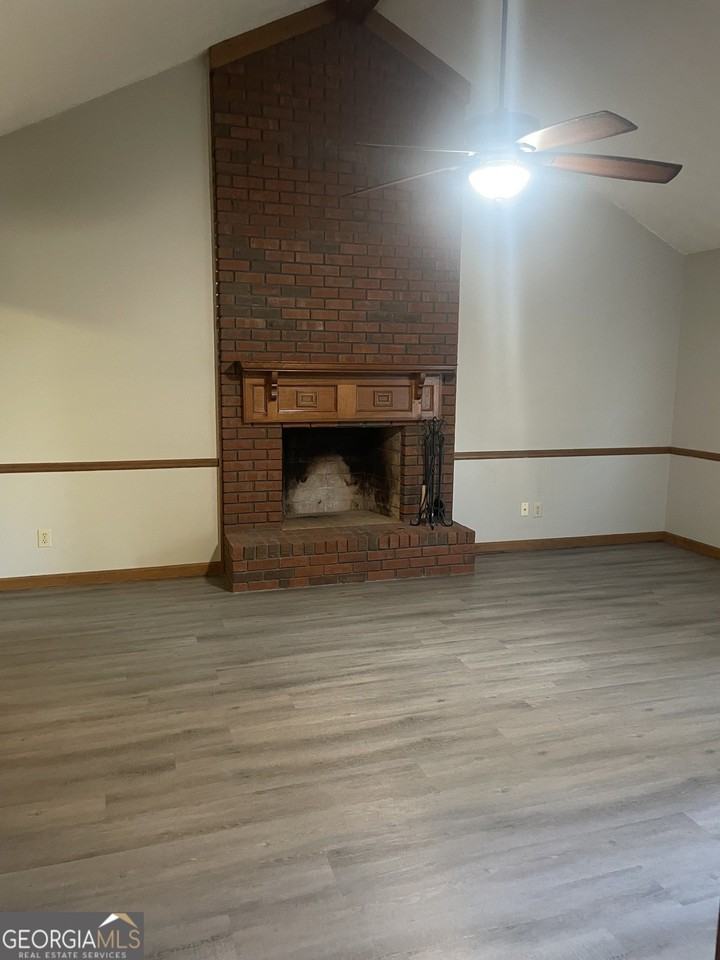 3449 Creekwood Drive Southeast - Photo 5 of 19