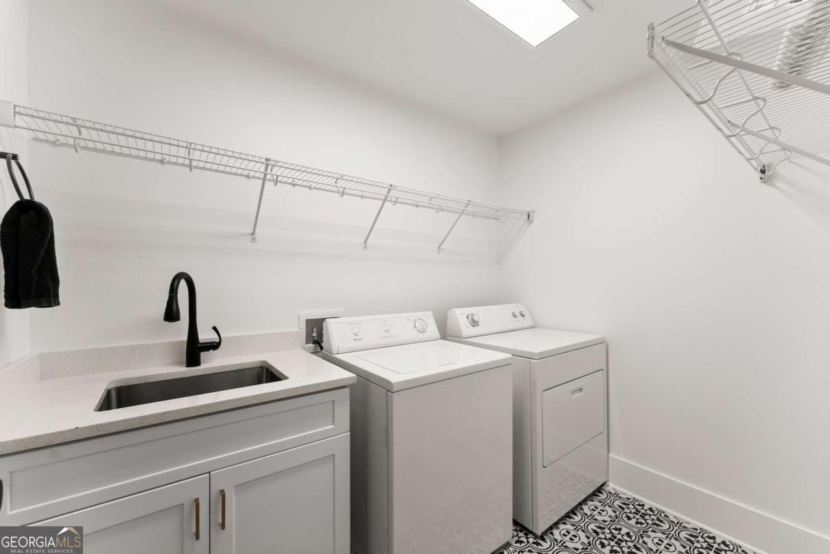 151 S Pointe Dr - Photo 6 of 50