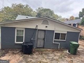 194 Burbank Drive Southwest - Photo 2 of 9