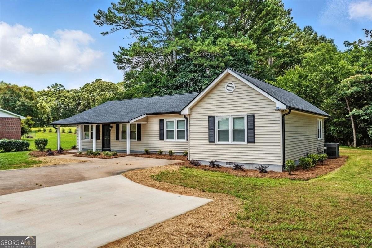 158 Sproull Road Southeast - Photo 2 of 32