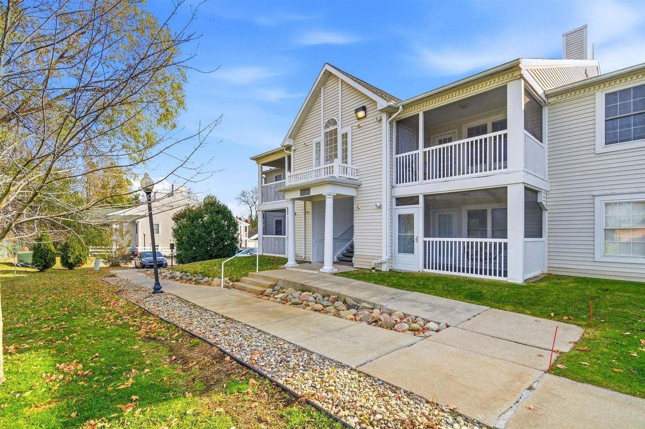 2233 South Main Street