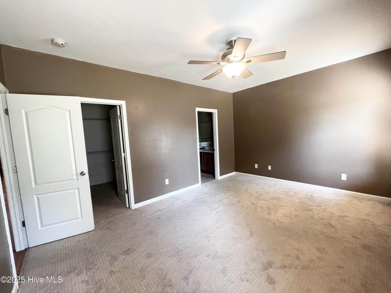 406 Osprey Cove - Photo 6 of 12