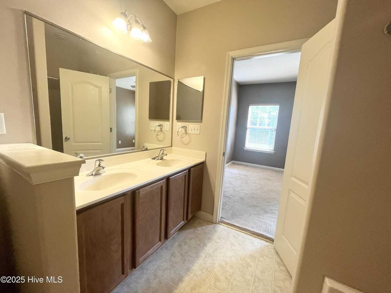 406 Osprey Cove - Photo 7 of 12