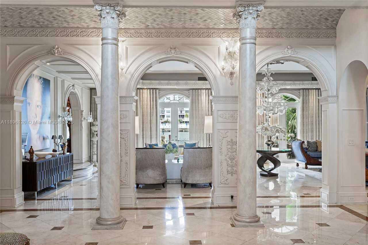 5801 Pine Tree Dr #SFH - Photo 6 of 8