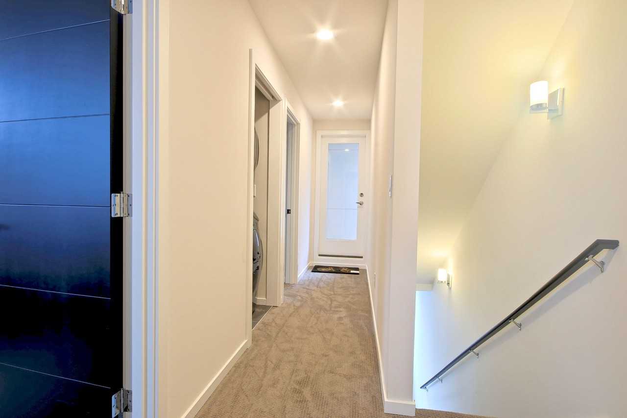 Delridge Way Sw - Photo 2 of 10