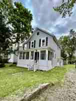 featured image of 422 West Smith Road