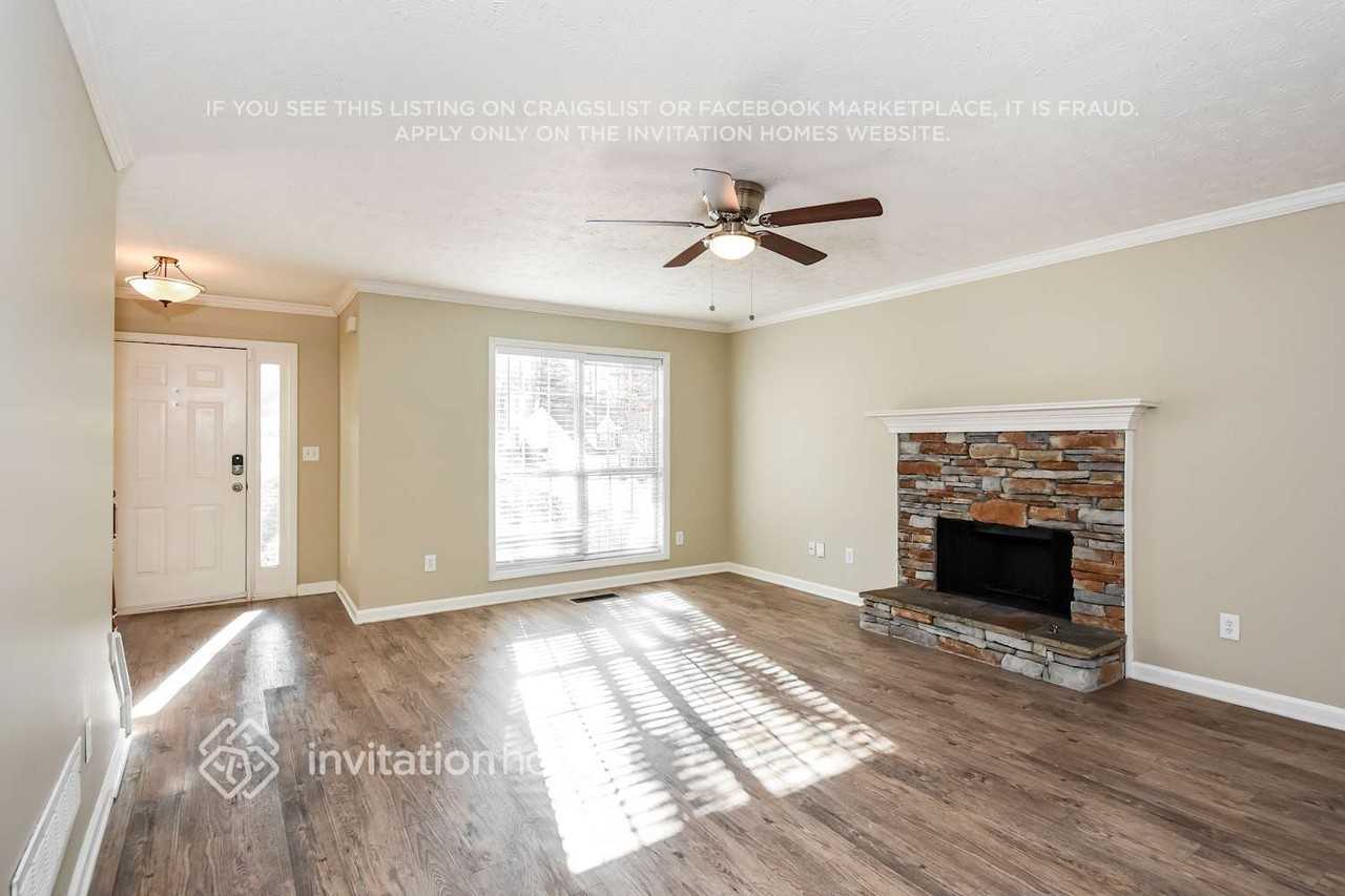 615 Simon Ive Dr - Photo 7 of 18