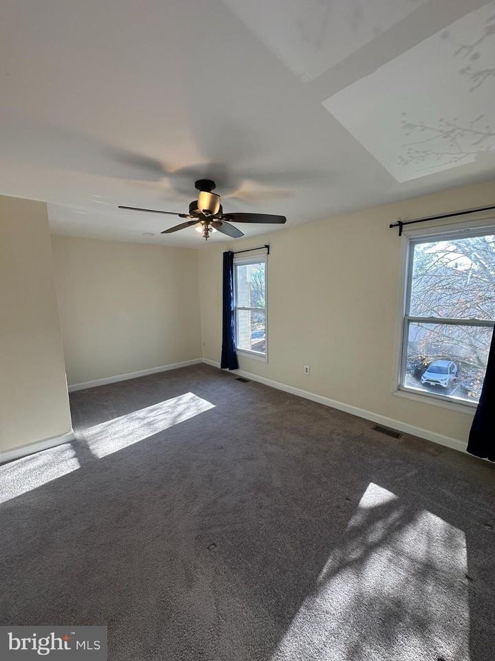 7 Drumcastle Ct - Photo 7 of 17