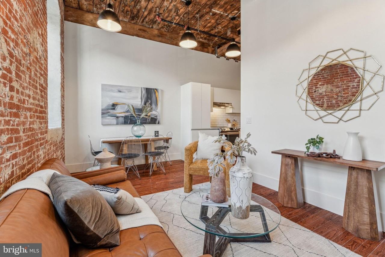 1801 North Howard Street #03