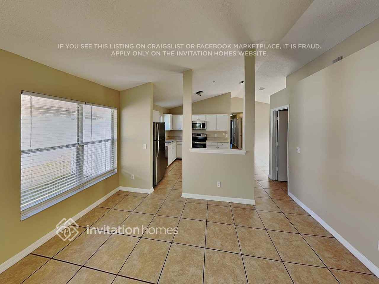 9624 Hollyhill Drive - Photo 5 of 18